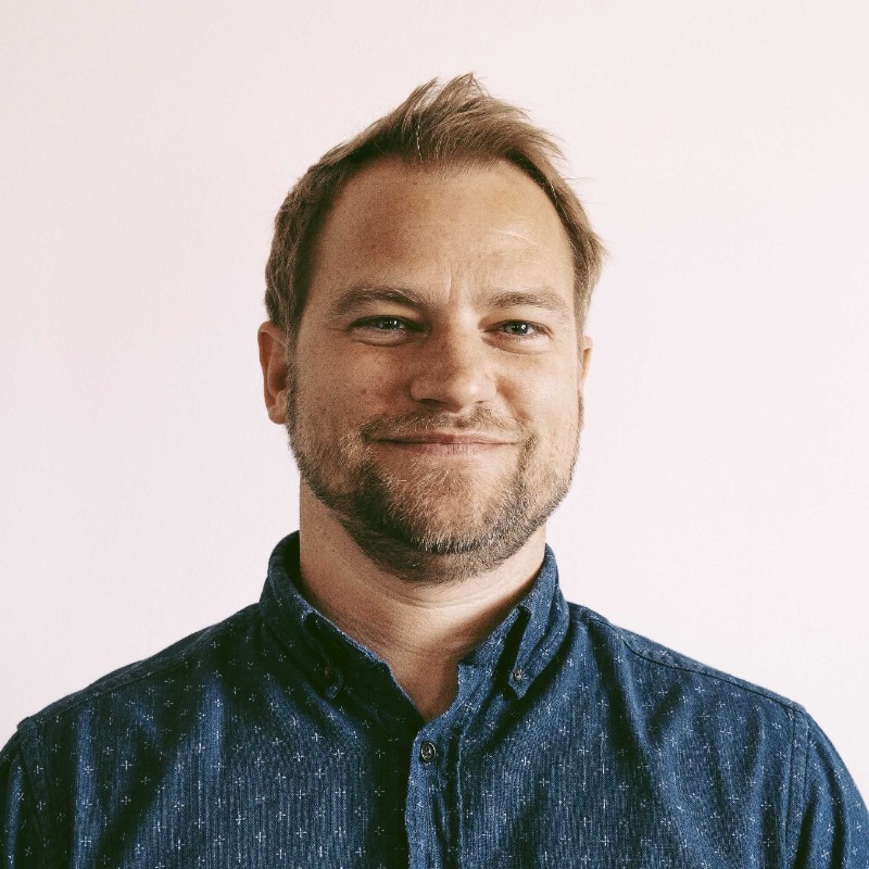 Dustin Artz headshot.